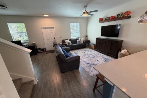 Townhouse in Winter Garden, Florida 3 bedrooms, 151.99 sq.m. № 2376645 - photo 8
