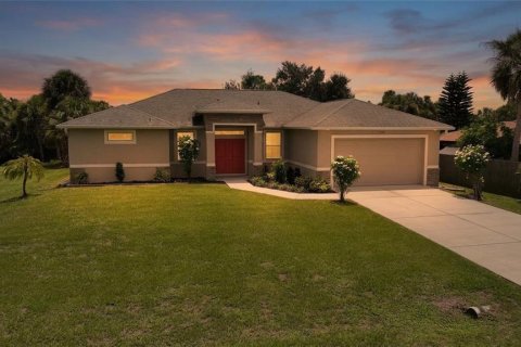 Casa en Port Charlotte, Florida 3 dormitorios, 160.44 m2 № 2227118