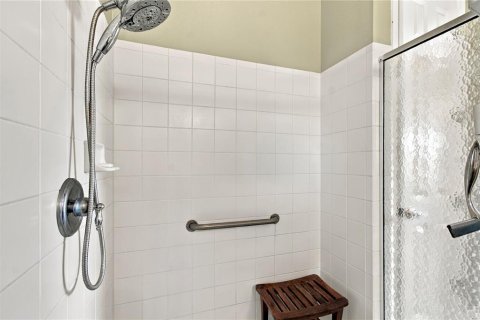 Villa ou maison à vendre à Kissimmee, Floride: 2 chambres, 143.81 m2 № 2431737 - photo 25