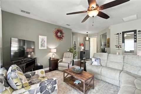 Villa ou maison à vendre à Kissimmee, Floride: 2 chambres, 143.81 m2 № 2431737 - photo 8