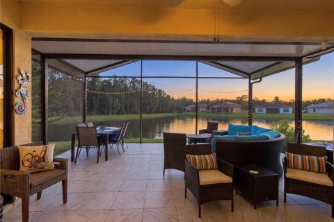 Villa ou maison à Kissimmee, Floride 2 chambres, 143.81 m2 № 2431737