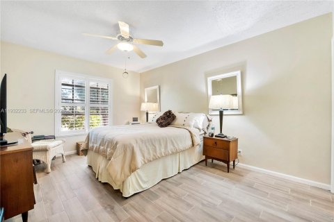 Condo in Fort Lauderdale, Florida, 2 bedrooms  № 1991106 - photo 21