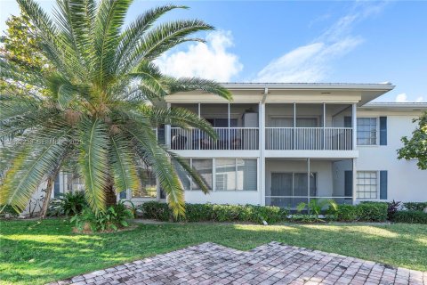 Condo in Fort Lauderdale, Florida, 2 bedrooms  № 1991106 - photo 6