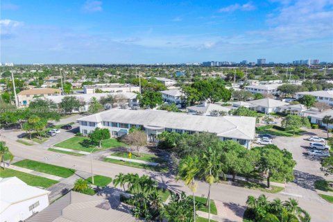 Condo in Fort Lauderdale, Florida, 2 bedrooms  № 1991106 - photo 18