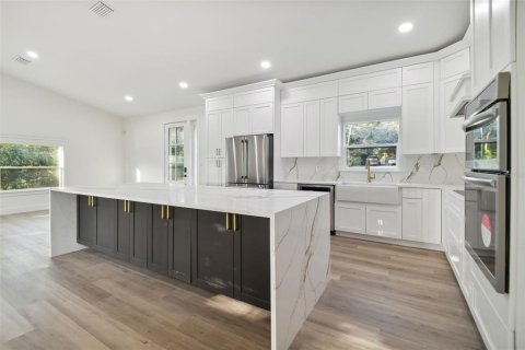 House in Lutz, Florida 4 bedrooms, 201.51 sq.m. № 1832600 - photo 29