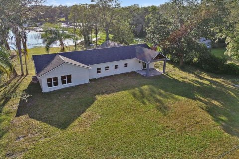 House in Lutz, Florida 4 bedrooms, 201.51 sq.m. № 1832600 - photo 2