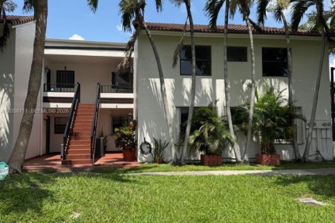Condo à Miami, Floride, 3 chambres  № 2168190