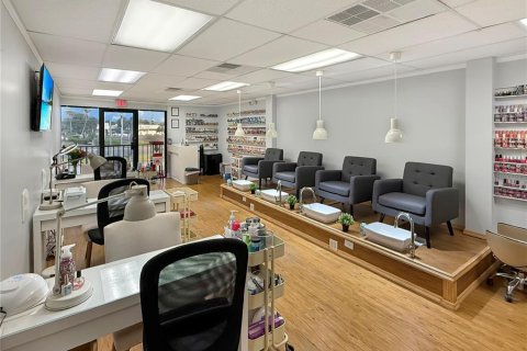 Commercial property in Orlando, Florida 62.71 sq.m. № 2202612 - photo 5