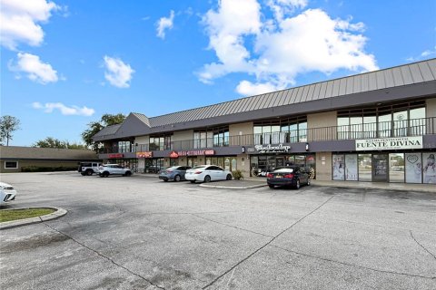 Commercial property in Orlando, Florida 62.71 sq.m. № 2202612 - photo 12