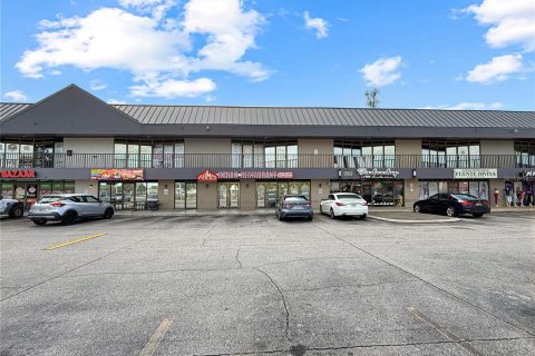 Commercial property in Orlando, Florida 62.71 sq.m. № 2202612 - photo 2