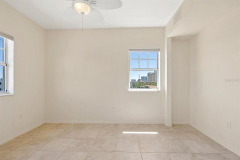 Condo in Sarasota, Florida, 2 bedrooms  № 1590986 - photo 23
