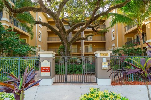 Condo in Sarasota, Florida, 2 bedrooms  № 1590986 - photo 4