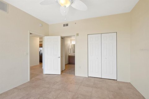 Condo in Sarasota, Florida, 2 bedrooms  № 1590986 - photo 19