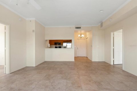 Condo in Sarasota, Florida, 2 bedrooms  № 1590986 - photo 8