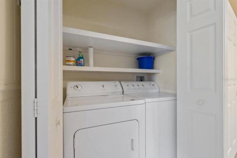 Condo in Sarasota, Florida, 2 bedrooms  № 1590986 - photo 26
