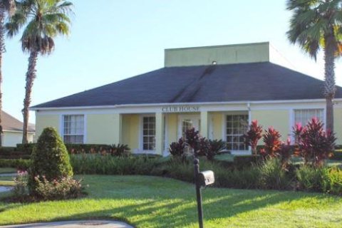 House in Davenport, Florida 4 bedrooms, 180.23 sq.m. № 1778970 - photo 27