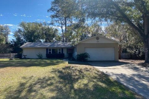 Villa ou maison à DeLand, Floride 3 chambres, 186.92 m2 № 2384266