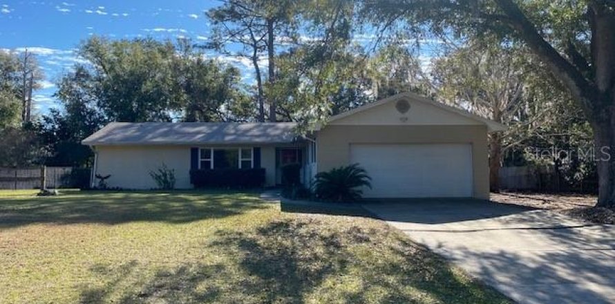 Villa ou maison à DeLand, Floride 3 chambres, 186.92 m2 № 2384266