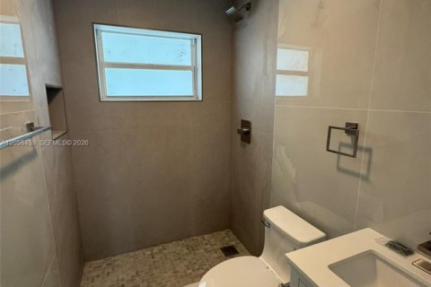 Touwnhouse à louer à Miami, Floride: 2 chambres, 94.95 m2 № 2168758 - photo 11