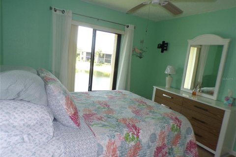 Condo in Punta Gorda, Florida, 2 bedrooms № 2210634 - photo 28