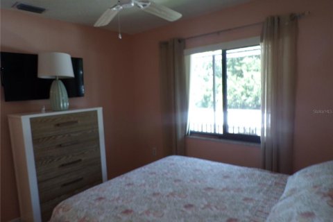 Condo in Punta Gorda, Florida, 2 bedrooms № 2210634 - photo 14
