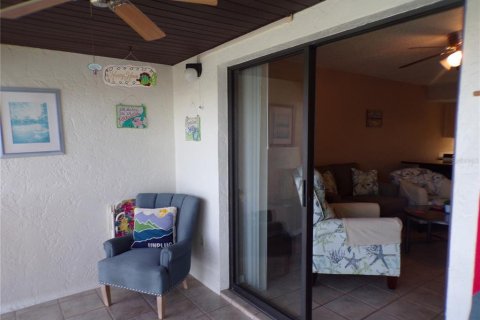 Condo in Punta Gorda, Florida, 2 bedrooms № 2210634 - photo 23