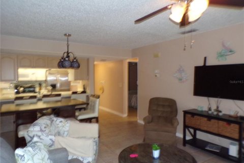 Condo in Punta Gorda, Florida, 2 bedrooms № 2210634 - photo 25