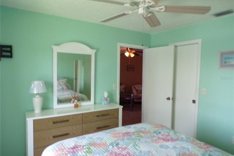 Condo in Punta Gorda, Florida, 2 bedrooms № 2210634 - photo 12