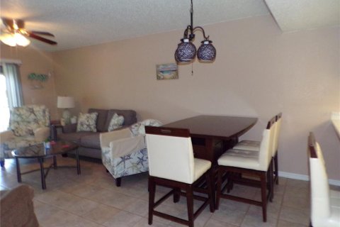 Condo in Punta Gorda, Florida, 2 bedrooms № 2210634 - photo 7