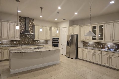 Casa en alquiler en Winter Garden, Florida, 5 dormitorios, 349.31 m2 № 2232250 - foto 13