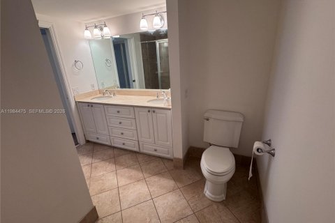 Condominio en alquiler en Aventura, Florida, 2 dormitorios, 107.21 m2 № 2050399 - foto 17