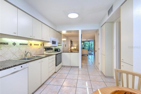 Condominio en alquiler en Longboat Key, Florida, 2 dormitorios, 135.27 m2 № 946704 - foto 12