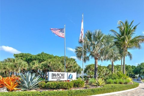 Condominio en alquiler en Longboat Key, Florida, 2 dormitorios, 135.27 m2 № 946704 - foto 1