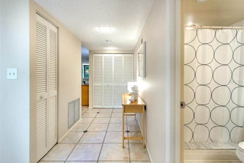 Condominio en alquiler en Longboat Key, Florida, 2 dormitorios, 135.27 m2 № 946704 - foto 10