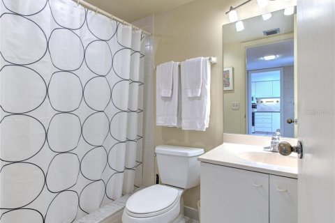 Condominio en alquiler en Longboat Key, Florida, 2 dormitorios, 135.27 m2 № 946704 - foto 28