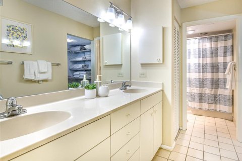 Condominio en alquiler en Longboat Key, Florida, 2 dormitorios, 135.27 m2 № 946704 - foto 22
