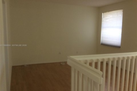 Villa ou maison à louer à Pembroke Pines, Floride: 3 chambres, 142.7 m2 № 2029882 - photo 13