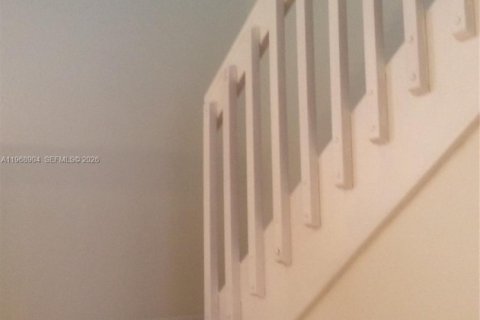 Villa ou maison à louer à Pembroke Pines, Floride: 3 chambres, 142.7 m2 № 2029882 - photo 12