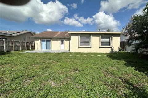 Villa ou maison à louer à North Lauderdale, Floride: 3 chambres, 135.17 m2 № 2353785 - photo 23