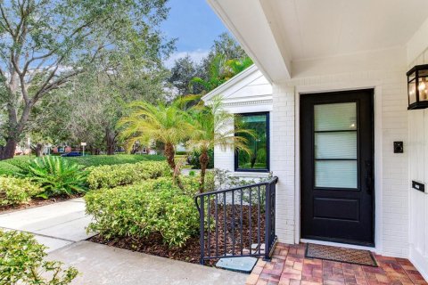Casa en venta en Tampa, Florida, 2 dormitorios, 216.37 m2 № 2131785 - foto 9