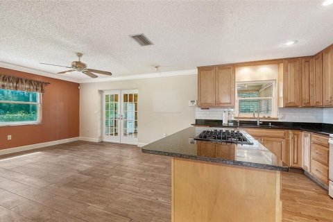 Villa ou maison à vendre à Sarasota, Floride: 2 chambres, 133.04 m2 № 2408870 - photo 6