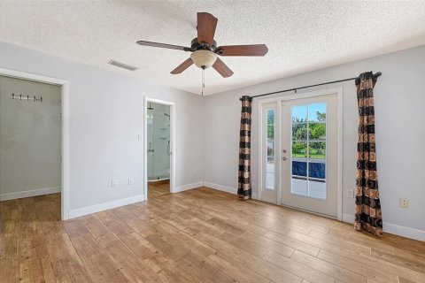 Villa ou maison à vendre à Sarasota, Floride: 2 chambres, 133.04 m2 № 2408870 - photo 14