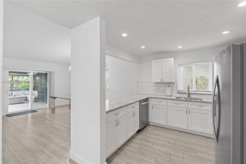 Casa en venta en Sunrise, Florida, 3 dormitorios, 154.5 m2 № 1886562 - foto 27