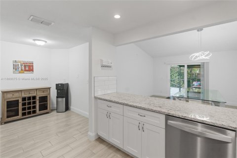 Casa en venta en Sunrise, Florida, 3 dormitorios, 154.5 m2 № 1886562 - foto 29
