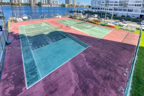 Copropriété à vendre à Aventura, Floride: 1 chambre, 81.1 m2 № 2068102 - photo 15