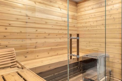 Купить виллу или дом в Корал-Гейблс, Флорида 6 спален, 615.2м2, № 2040683 - фото 24