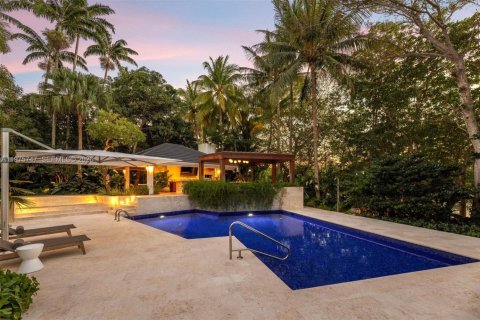 Купить виллу или дом в Корал-Гейблс, Флорида 6 спален, 615.2м2, № 2040683 - фото 5