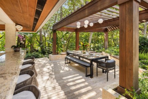 Купить виллу или дом в Корал-Гейблс, Флорида 6 спален, 615.2м2, № 2040683 - фото 29