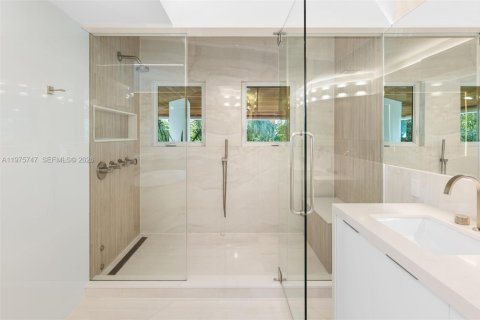 Купить виллу или дом в Корал-Гейблс, Флорида 6 спален, 615.2м2, № 2040683 - фото 21