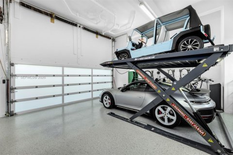 Купить виллу или дом в Корал-Гейблс, Флорида 6 спален, 615.2м2, № 2040683 - фото 27